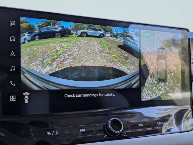 2026 White Diamond Mitsubishi Outlander SE FWD SUV