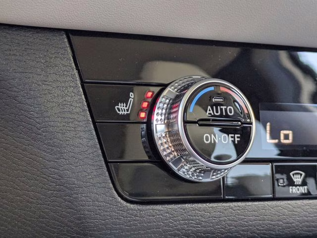 2026 White Diamond Mitsubishi Outlander SE FWD SUV