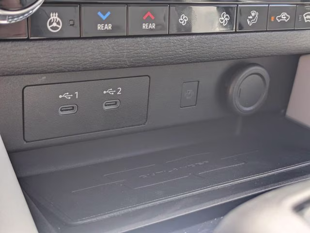 2025 Silver Mitsubishi Outlander Platinum Edition AWD SUV