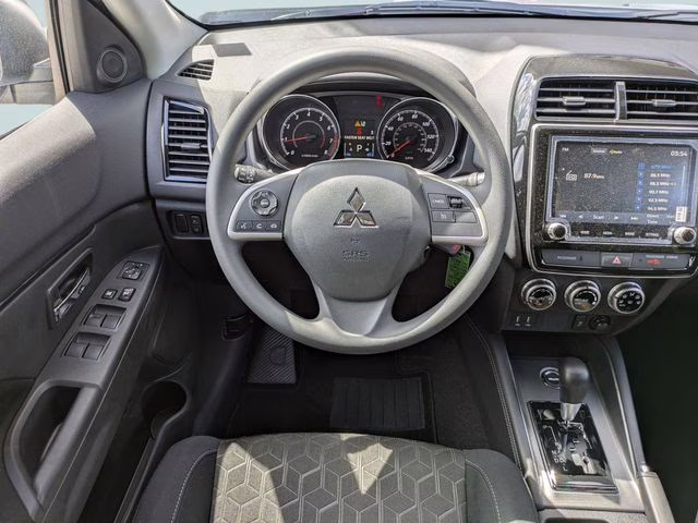 2026 White Diamond Mitsubishi Outlander Sport 2.0 ES 4X4 SUV