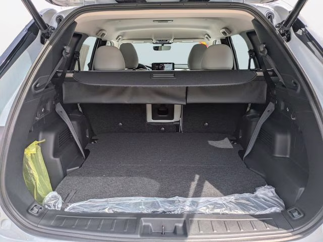 2026 White Diamond Mitsubishi Outlander SE FWD SUV
