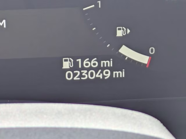 2025 Silver Mitsubishi Outlander Platinum Edition AWD SUV