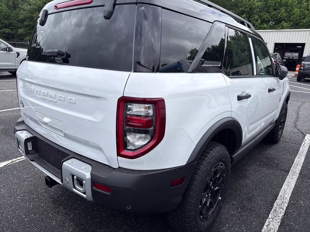 2026 Oxford White Ford Bronco Sport Outer Banks 4X4 SUV
