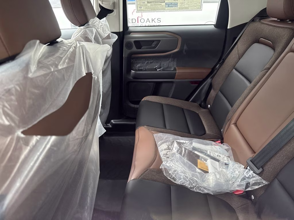 2026 Oxford White Ford Bronco Sport Outer Banks 4X4 SUV