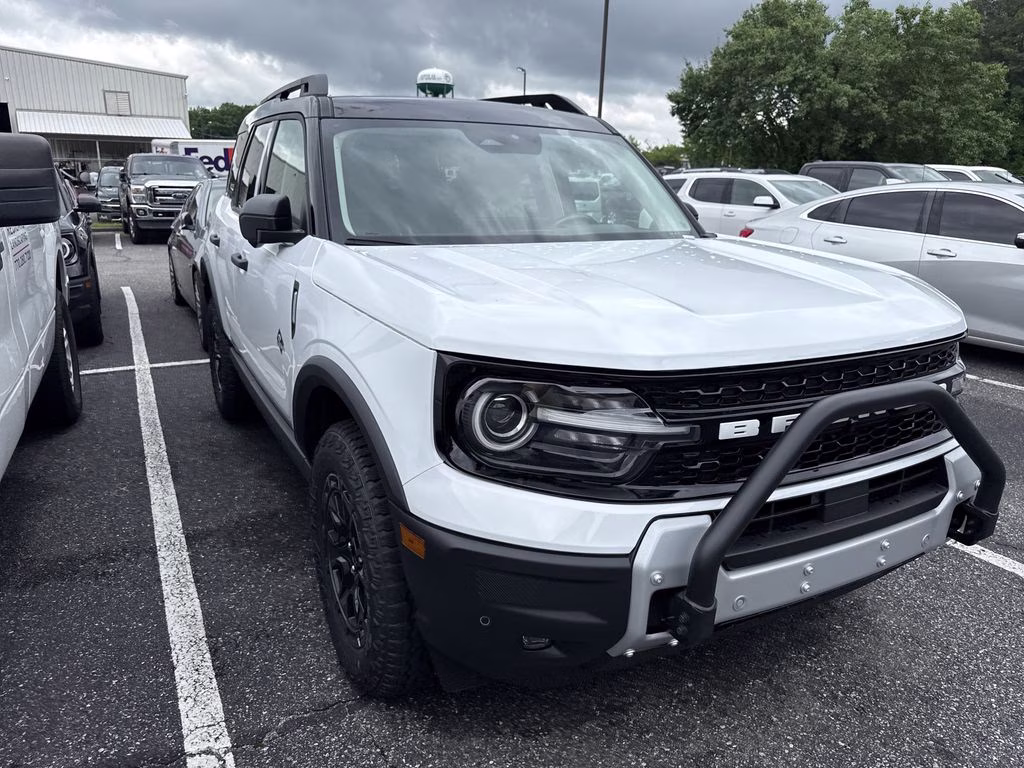 2026 Oxford White Ford Bronco Sport Outer Banks 4X4 SUV