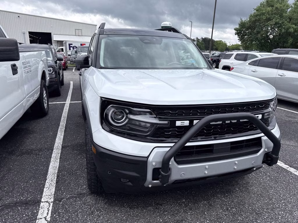 2026 Oxford White Ford Bronco Sport Outer Banks 4X4 SUV