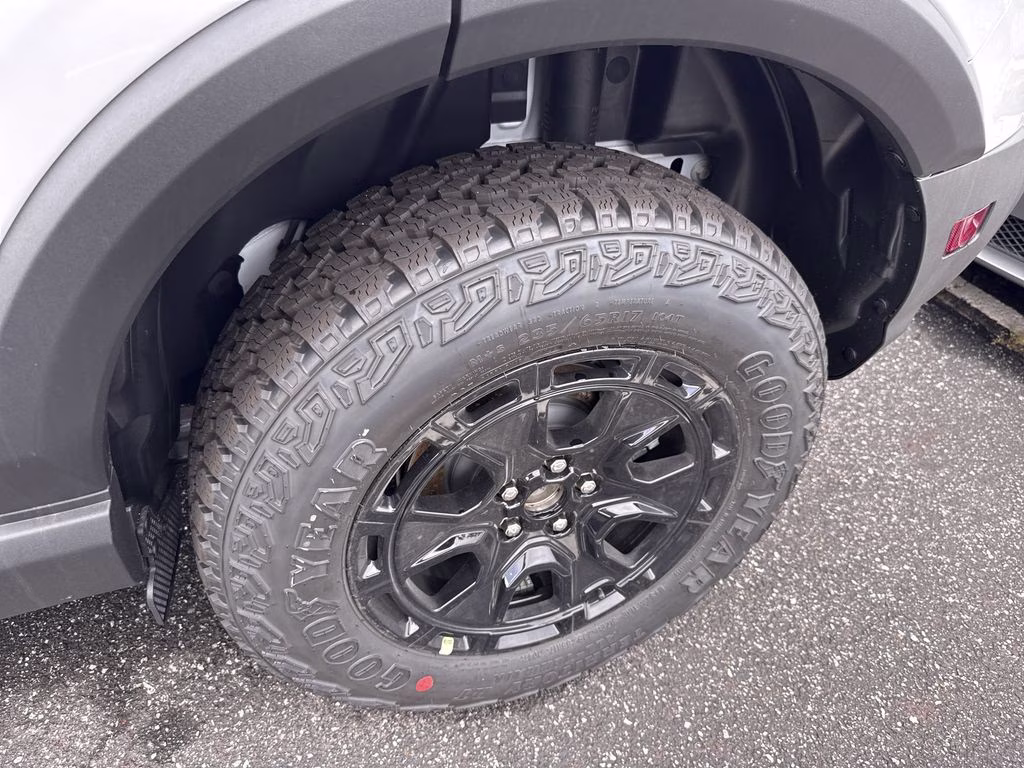 2026 Oxford White Ford Bronco Sport Outer Banks 4X4 SUV