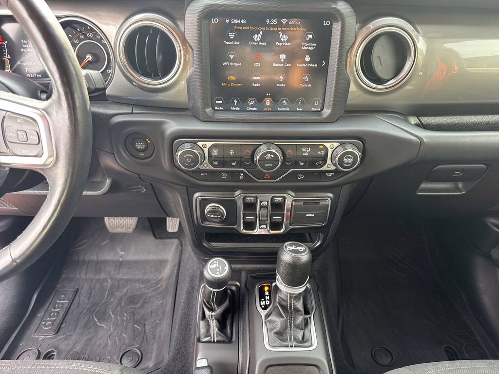 2019 Punkn Metallic Clearcoat Jeep Wrangler Unlimited Sahara 4X4 SUV