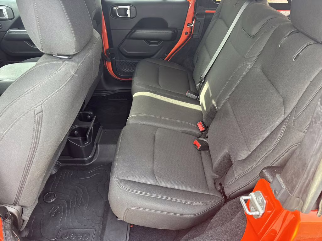 2019 Punkn Metallic Clearcoat Jeep Wrangler Unlimited Sahara 4X4 SUV