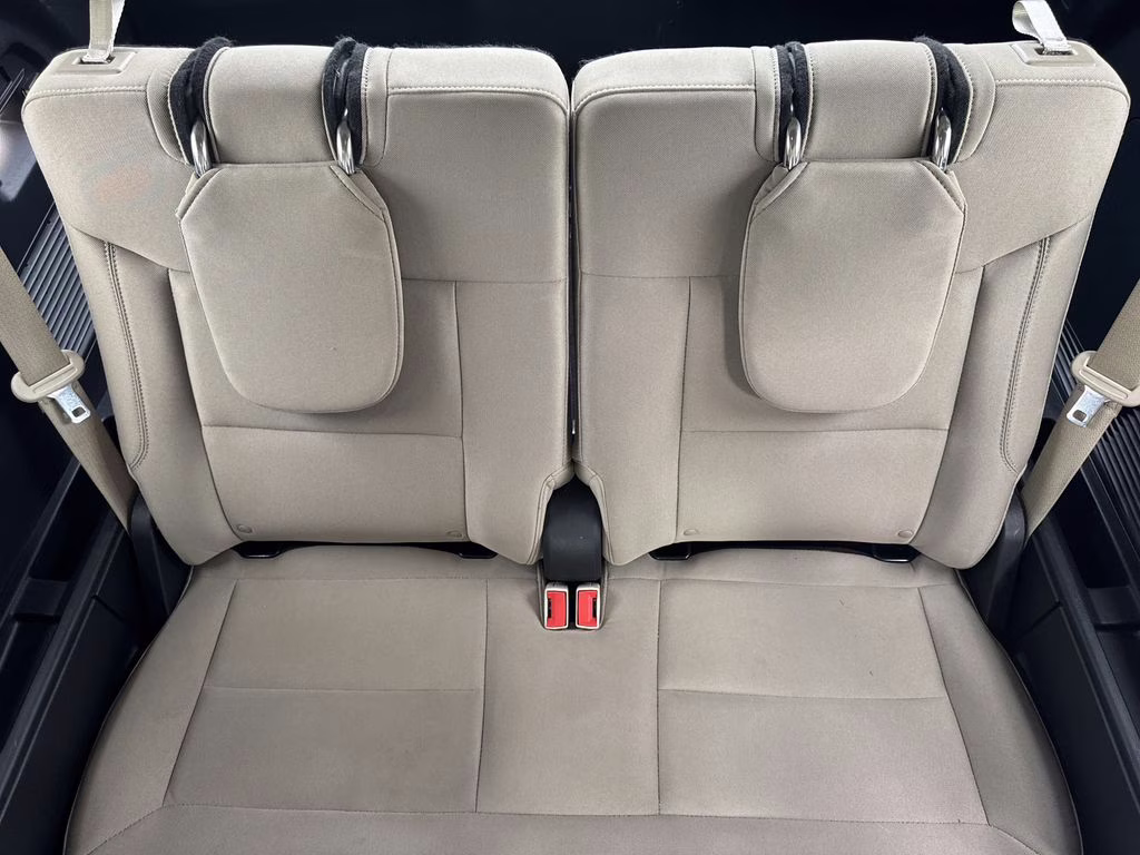 2020 Blue Metallic Ford Explorer XLT RWD SUV