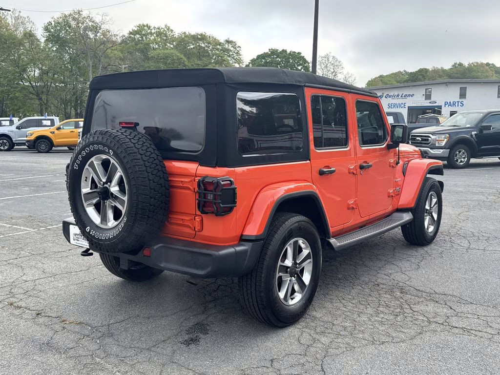 2019 Punkn Metallic Clearcoat Jeep Wrangler Unlimited Sahara 4X4 SUV