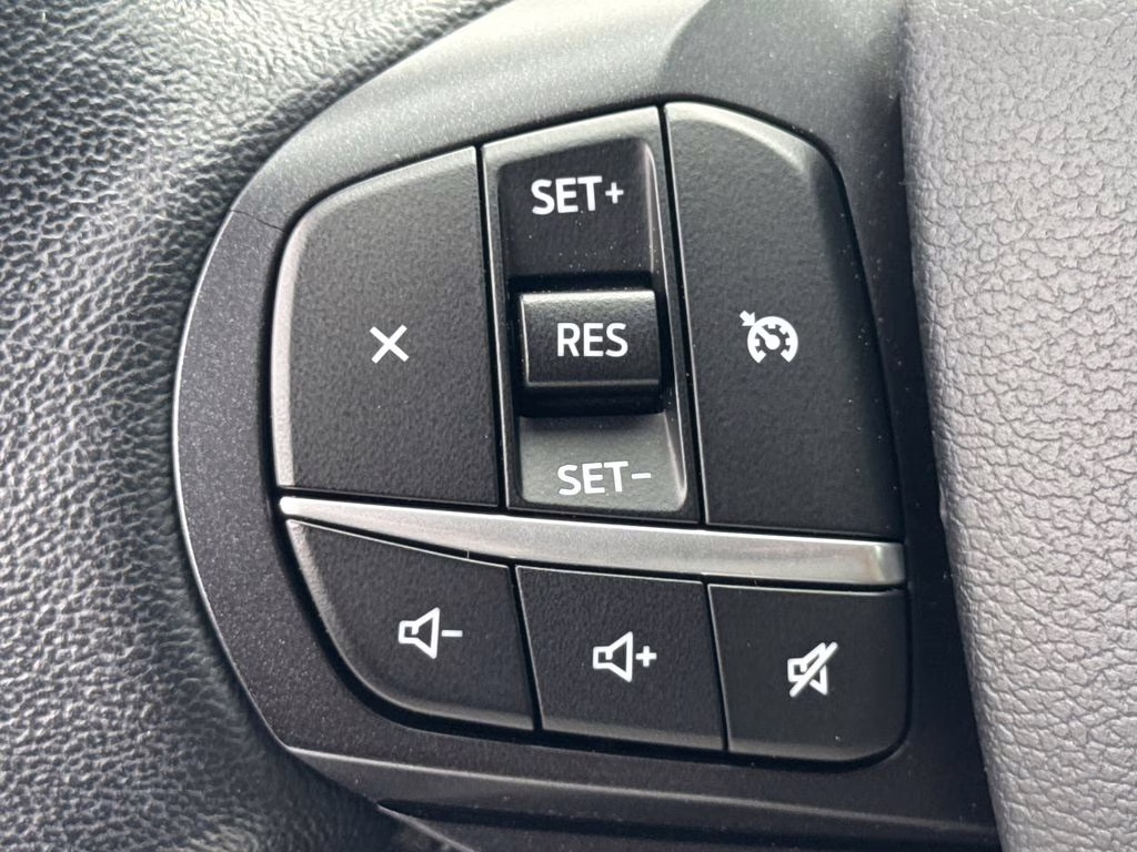 2020 Blue Metallic Ford Explorer XLT RWD SUV