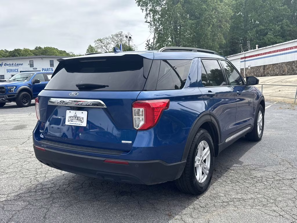 2020 Blue Metallic Ford Explorer XLT RWD SUV