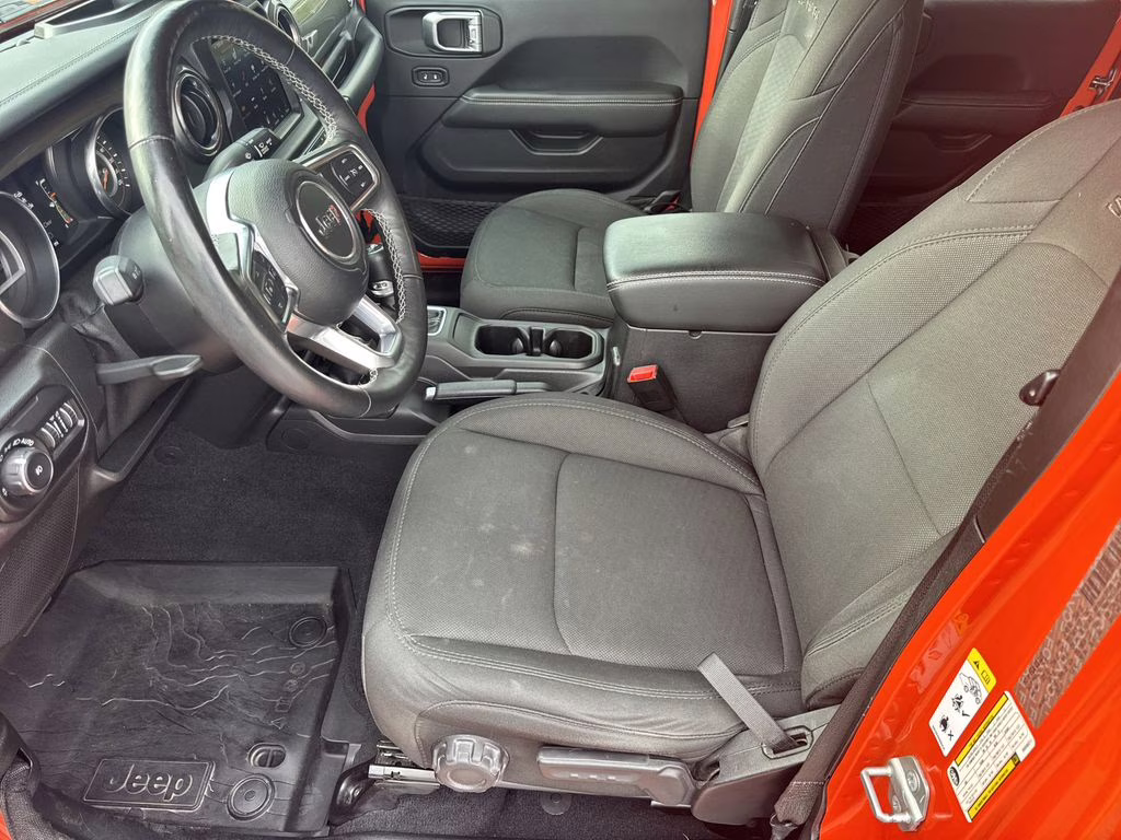 2019 Punkn Metallic Clearcoat Jeep Wrangler Unlimited Sahara 4X4 SUV