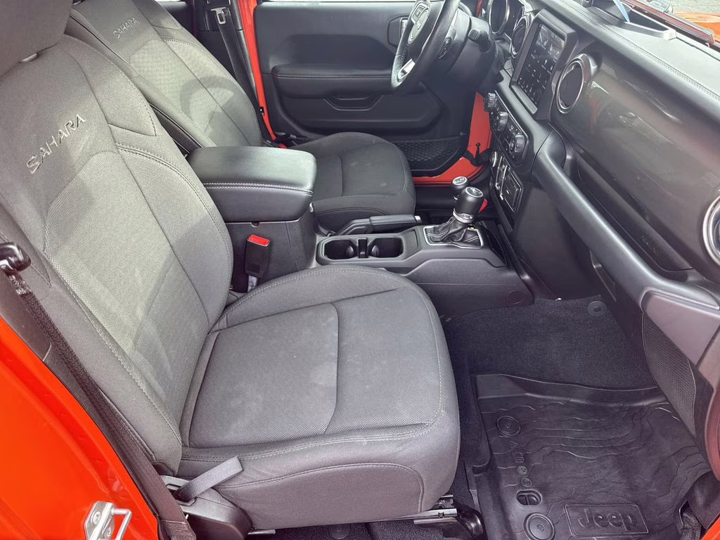 2019 Punkn Metallic Clearcoat Jeep Wrangler Unlimited Sahara 4X4 SUV