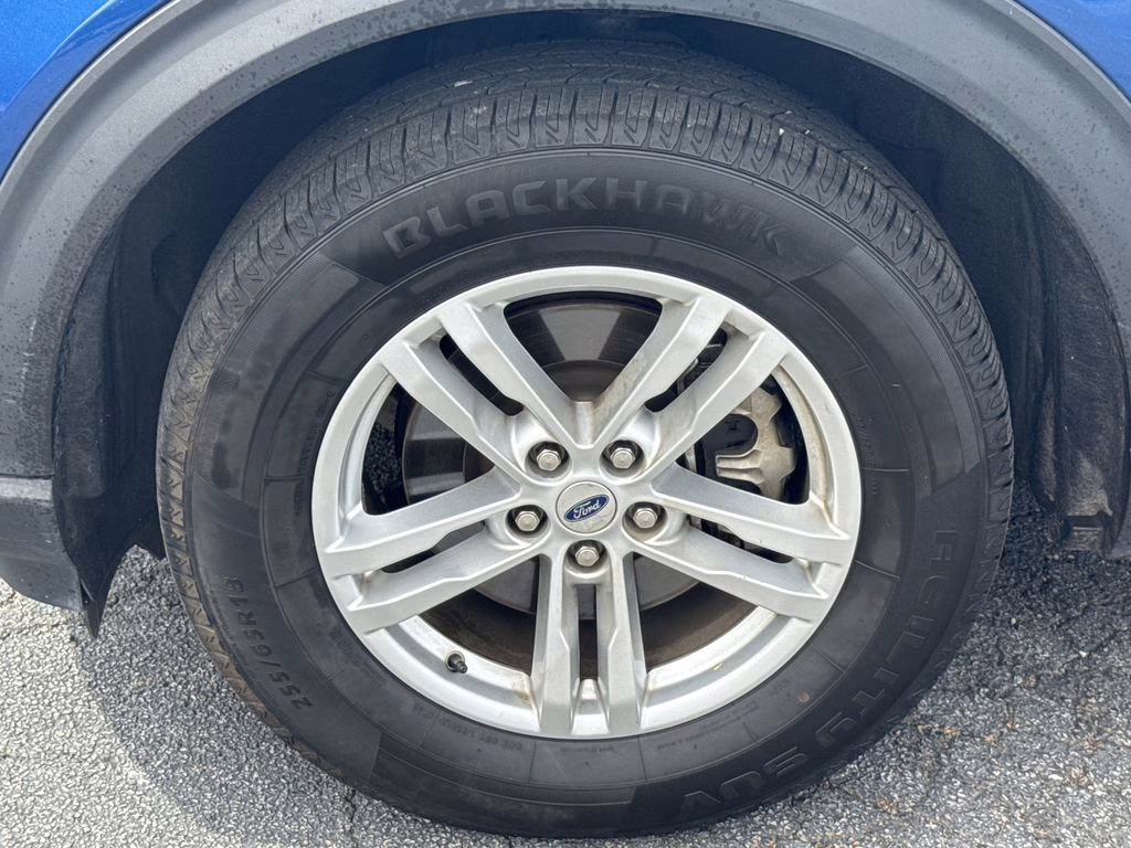 2020 Blue Metallic Ford Explorer XLT RWD SUV