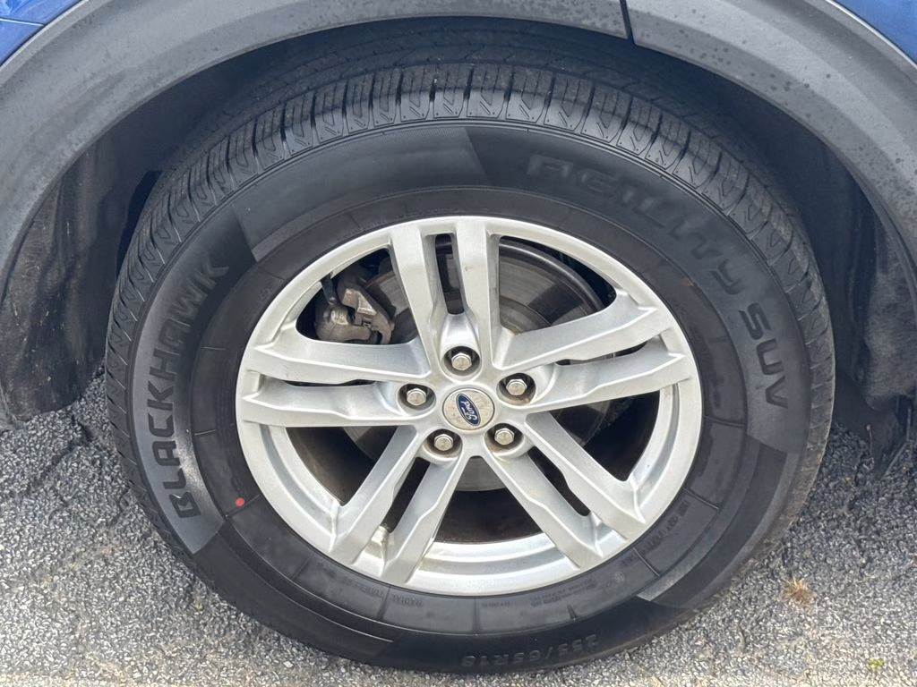 2020 Blue Metallic Ford Explorer XLT RWD SUV