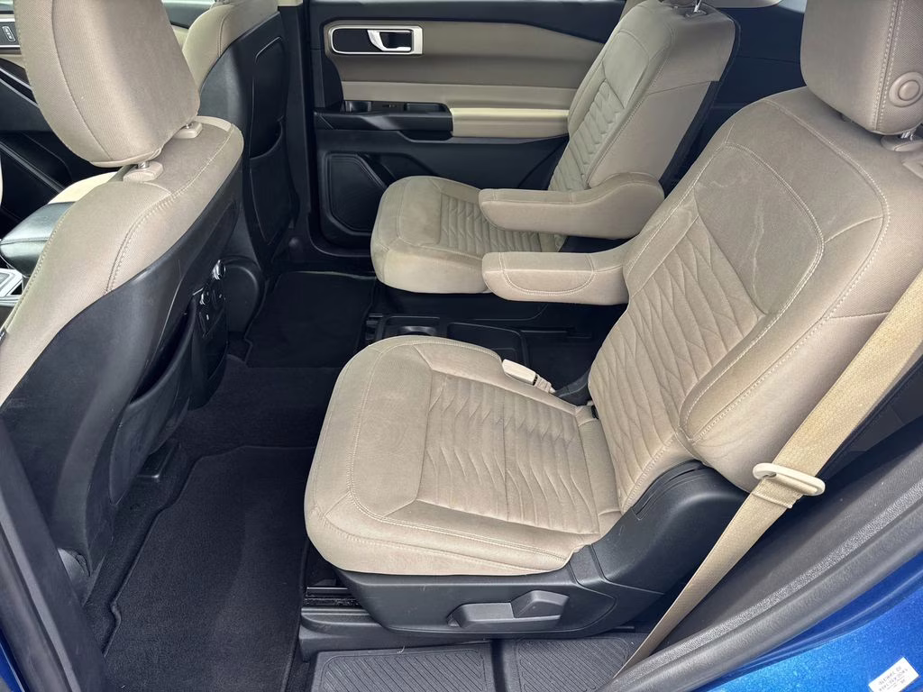 2020 Blue Metallic Ford Explorer XLT RWD SUV