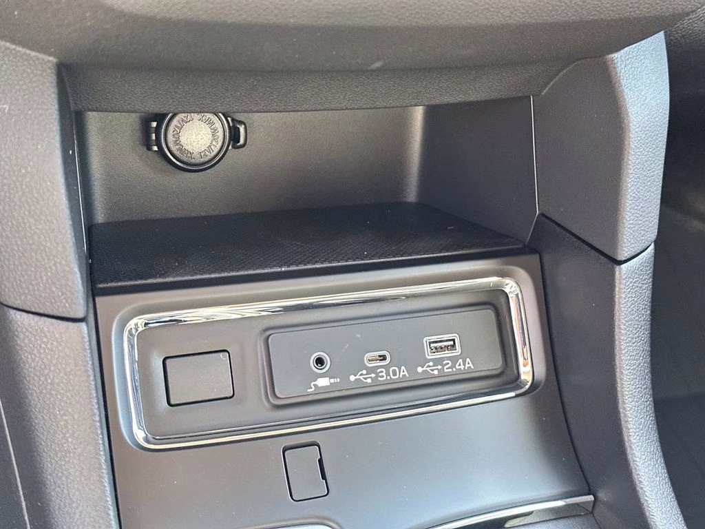 2026 Crystal White Pearl Subaru Ascent Premium AWD SUV