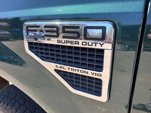 2009 Green Ford Super Duty F-350 DRW XL 4X4 Chassis