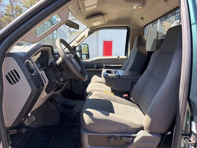 2009 Green Ford Super Duty F-350 DRW XL 4X4 Chassis