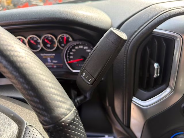 2019 Blue Chevrolet Silverado 1500 RST 4X4 Truck