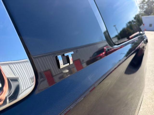 2017 Tungsten Metallic Chevrolet Suburban LT 4X4 SUV