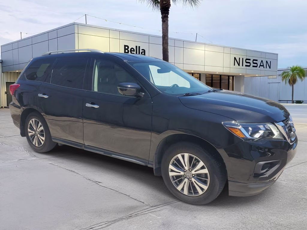 2020 Magnetic Black Pearl Nissan Pathfinder SL FWD SUV