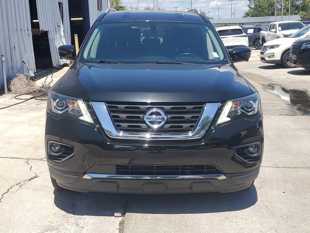 2020 Magnetic Black Pearl Nissan Pathfinder SL FWD SUV