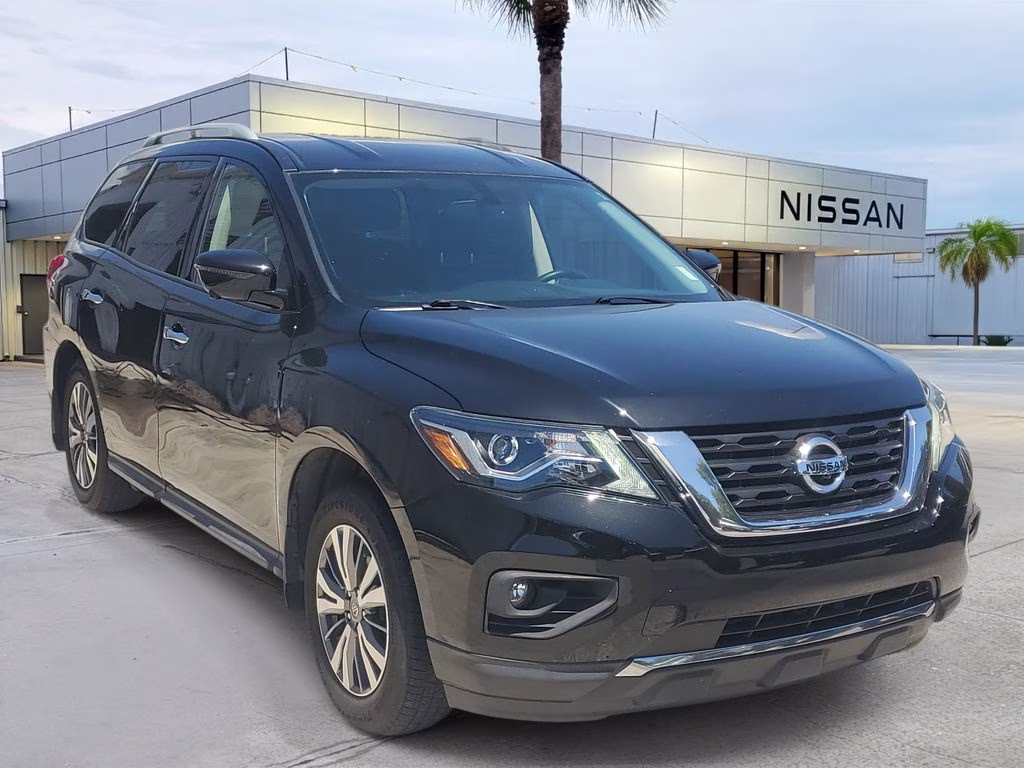 2020 Magnetic Black Pearl Nissan Pathfinder SL FWD SUV