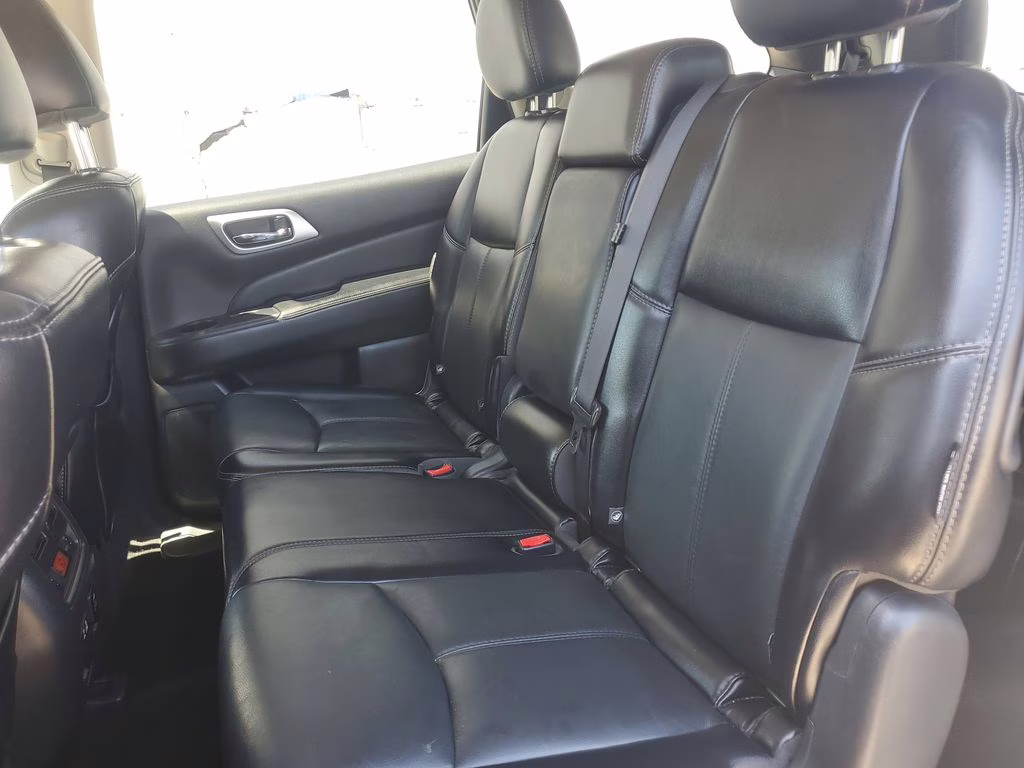 2020 Magnetic Black Pearl Nissan Pathfinder SL FWD SUV