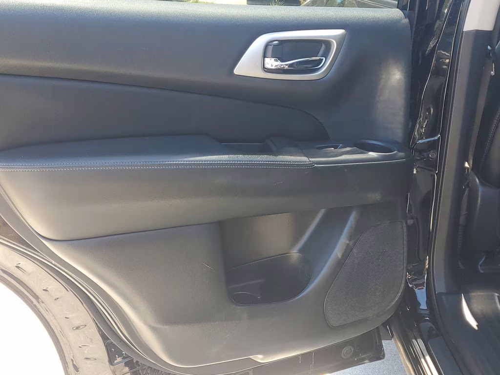 2020 Magnetic Black Pearl Nissan Pathfinder SL FWD SUV