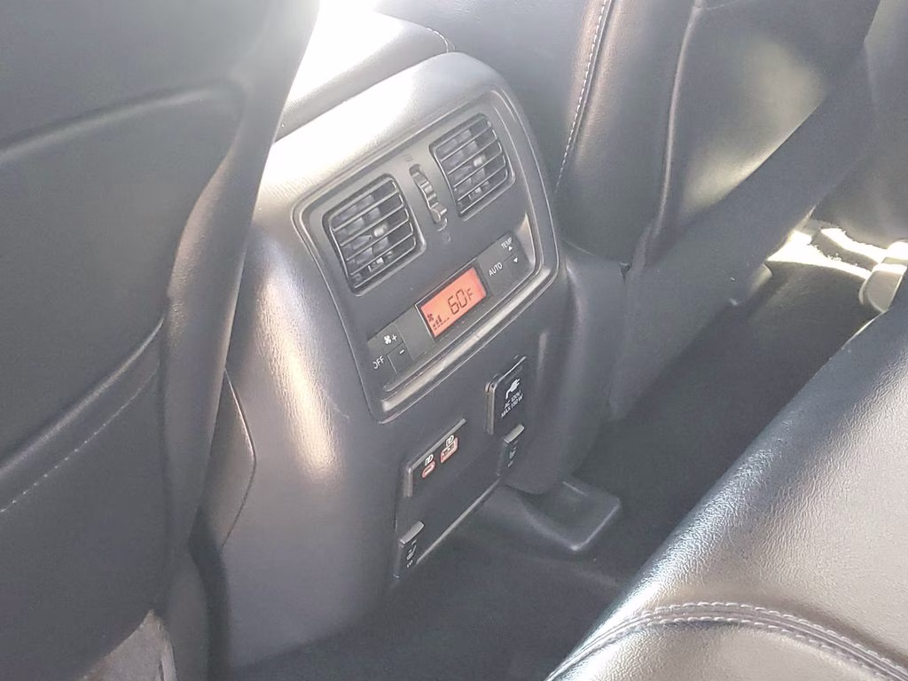 2020 Magnetic Black Pearl Nissan Pathfinder SL FWD SUV