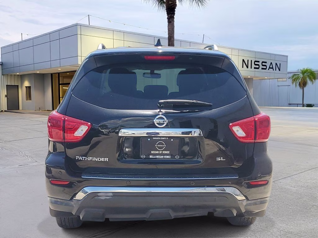 2020 Magnetic Black Pearl Nissan Pathfinder SL FWD SUV