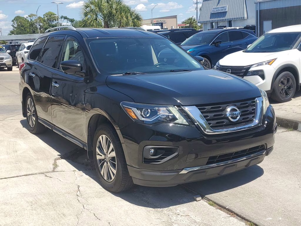 2020 Magnetic Black Pearl Nissan Pathfinder SL FWD SUV