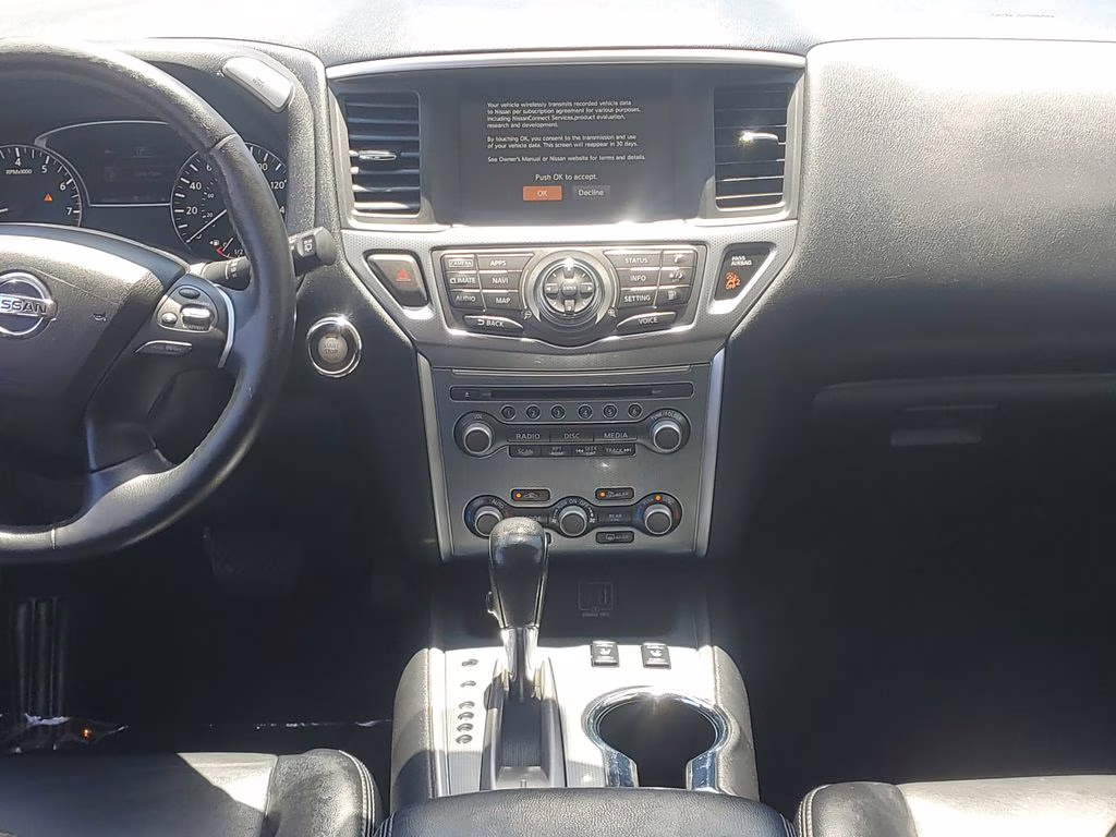 2020 Magnetic Black Pearl Nissan Pathfinder SL FWD SUV