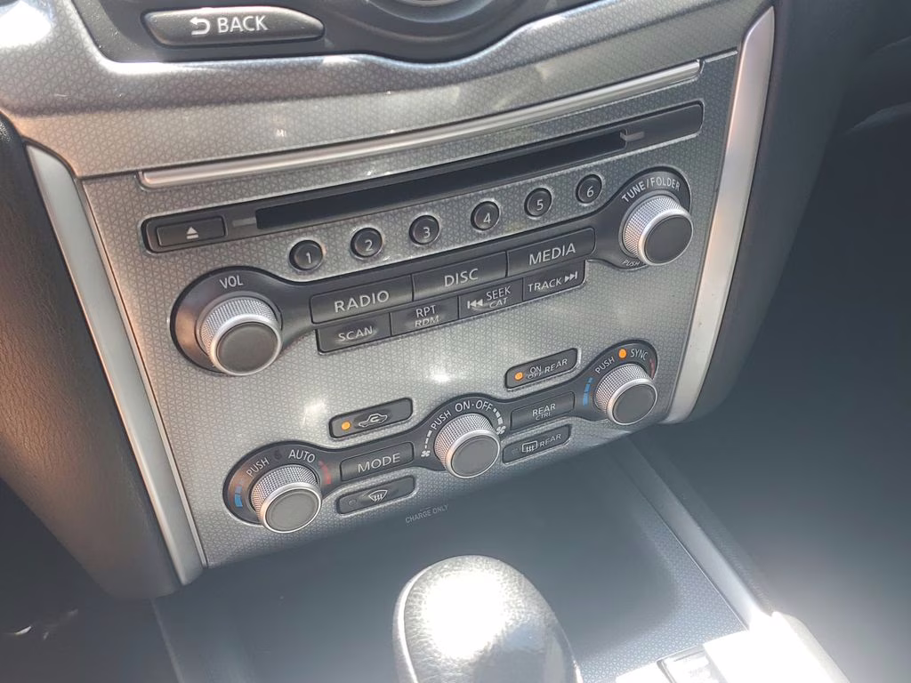 2020 Magnetic Black Pearl Nissan Pathfinder SL FWD SUV