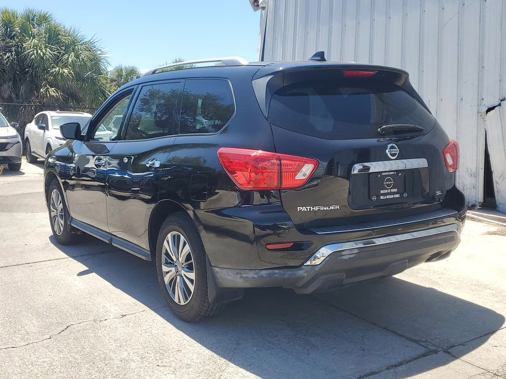 2020 Magnetic Black Pearl Nissan Pathfinder SL FWD SUV