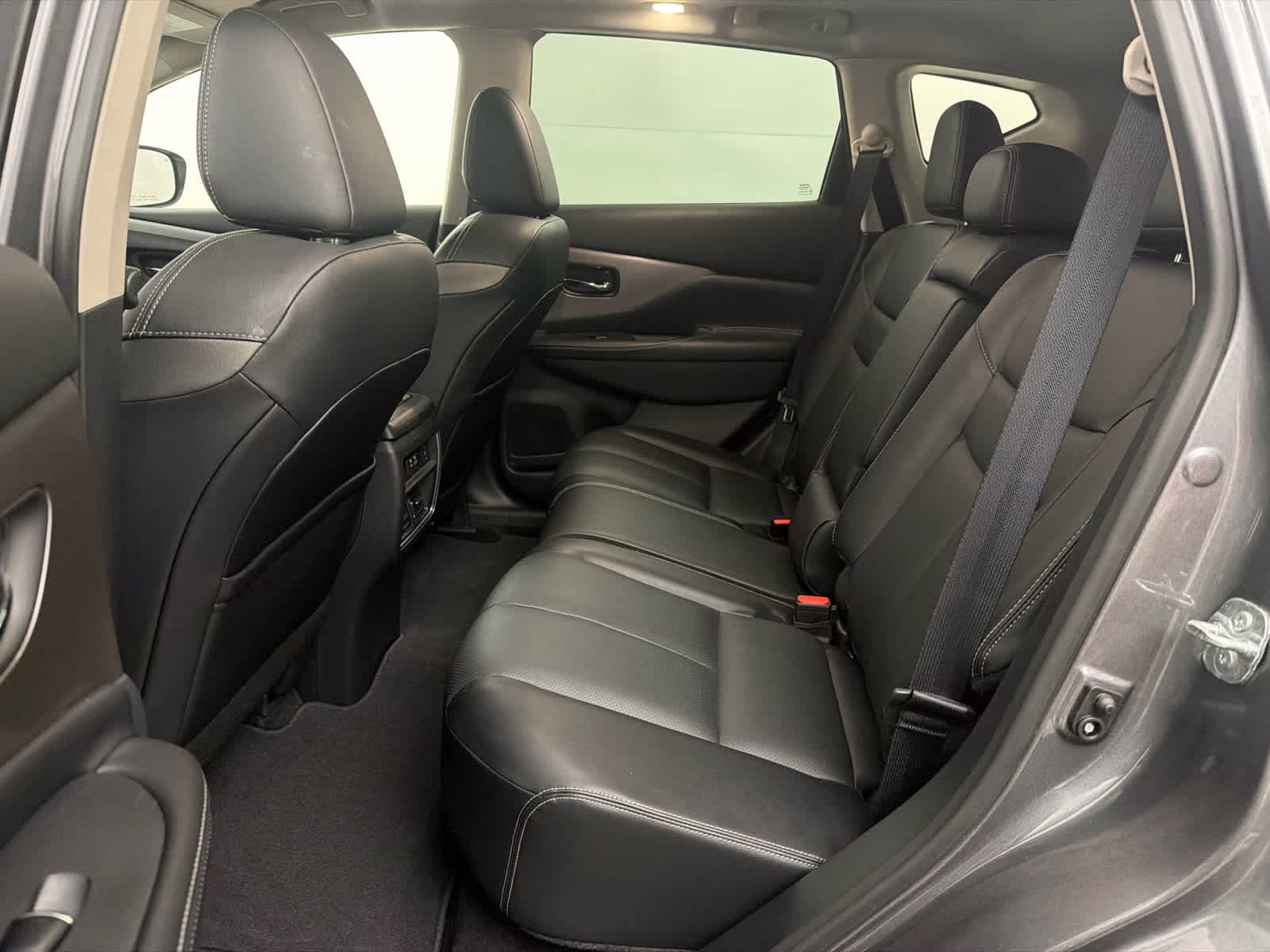 2024 Gun Metallic Nissan Murano SL FWD SUV