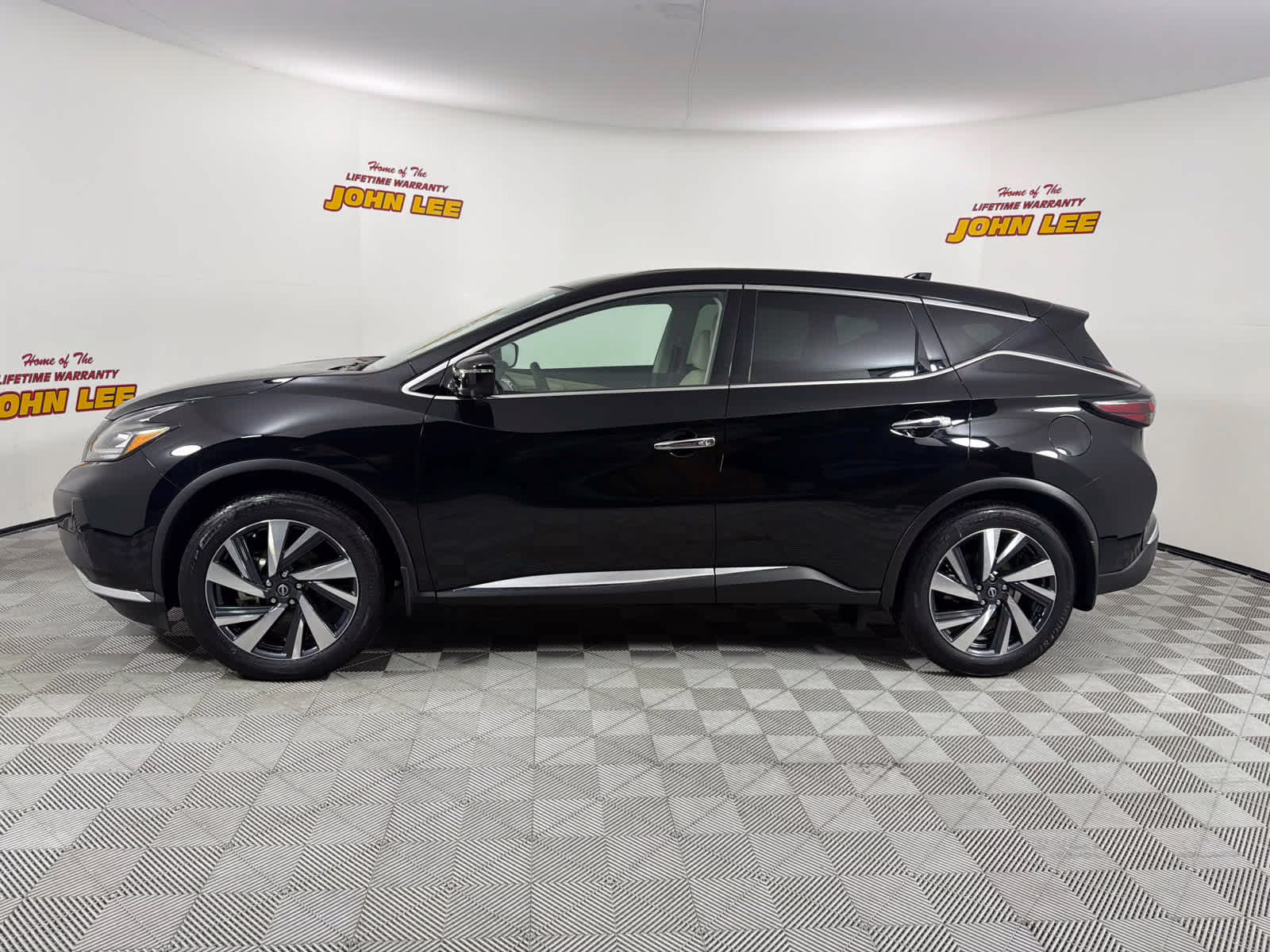 2024 Super Black Nissan Murano SL FWD SUV