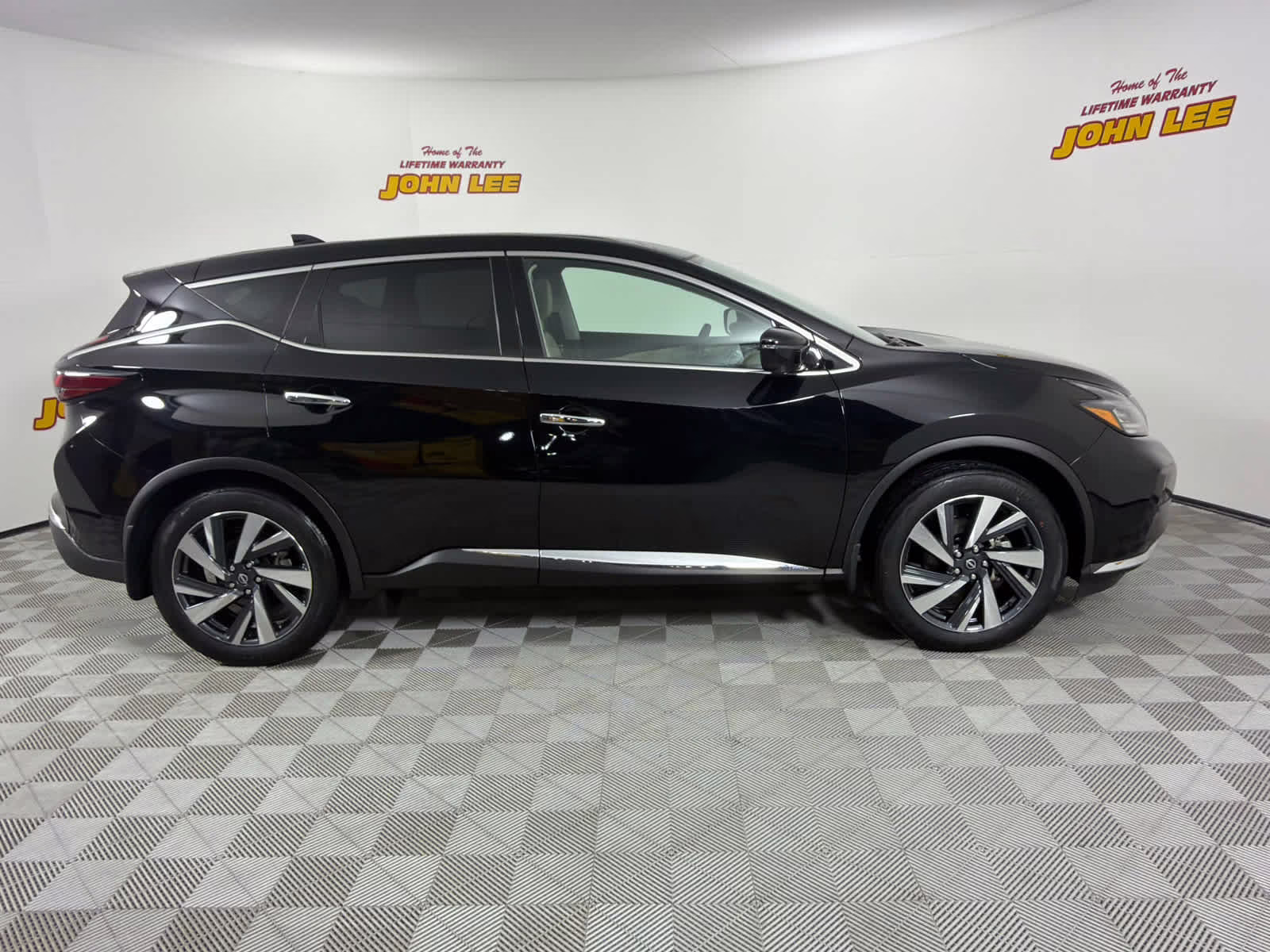 2024 Super Black Nissan Murano SL FWD SUV