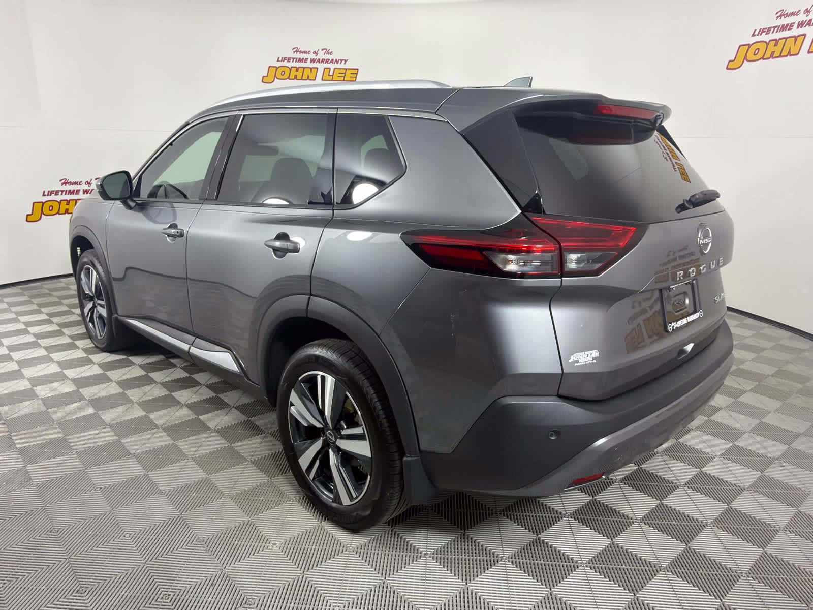 2023 Gun Metallic Nissan Rogue SL AWD SUV