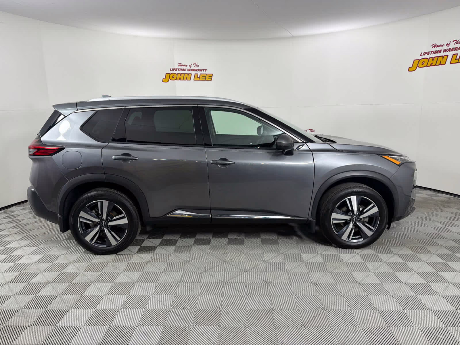 2023 Gun Metallic Nissan Rogue SL AWD SUV