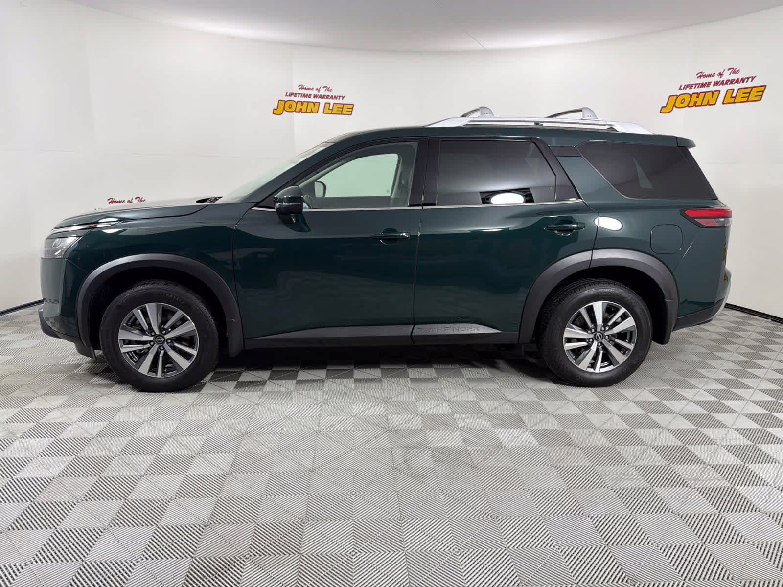 2025 Obsidian Green Pearl Nissan Pathfinder SL FWD SUV