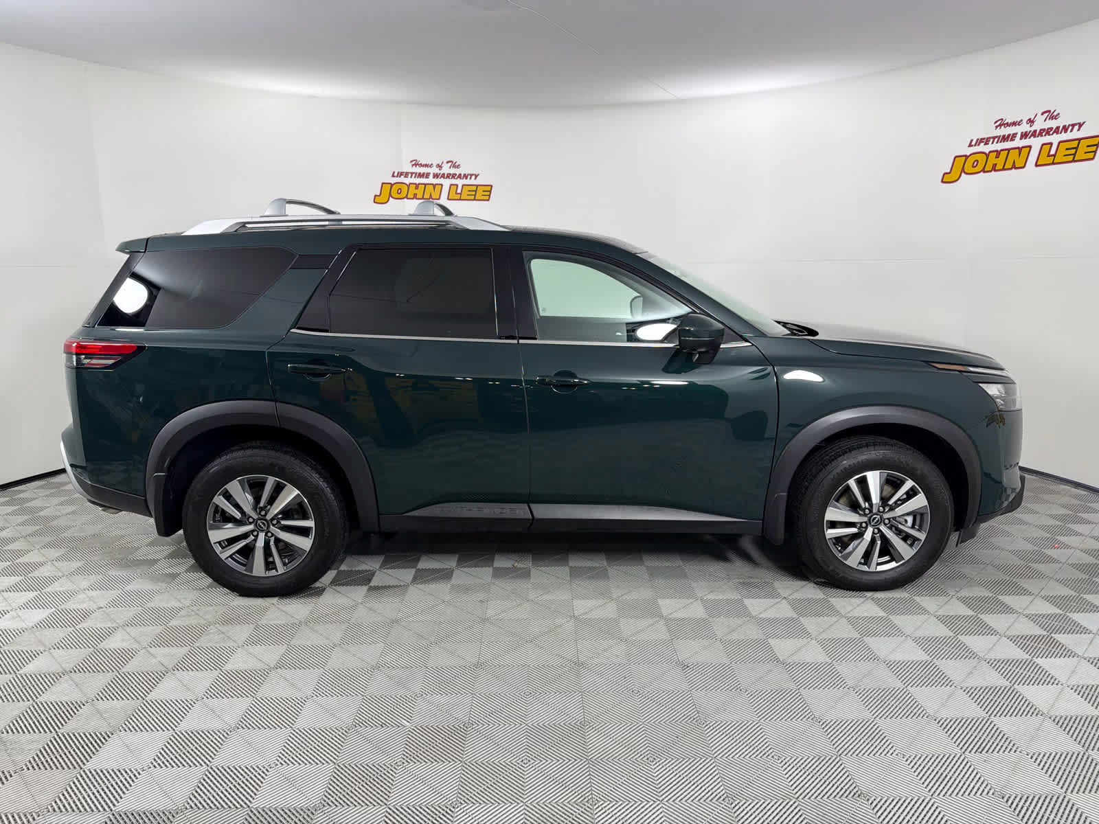 2025 Obsidian Green Pearl Nissan Pathfinder SL FWD SUV