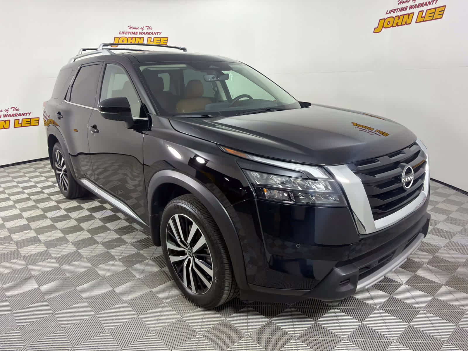 2025 Super Black Nissan Pathfinder Platinum FWD SUV