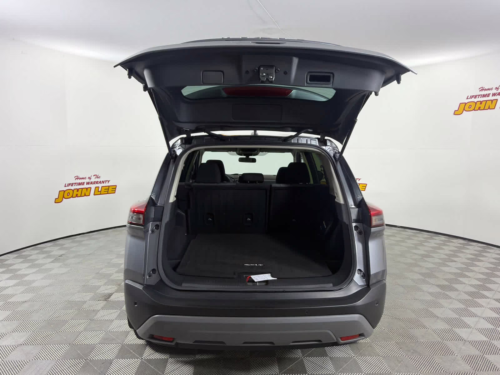 2023 Gun Metallic Nissan Rogue SV AWD SUV