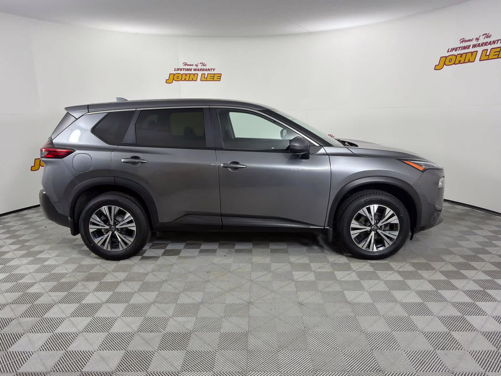 2023 Gun Metallic Nissan Rogue SV AWD SUV