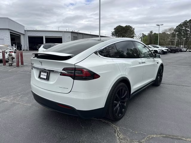 2019 White Tesla Model X 75D AWD SUV