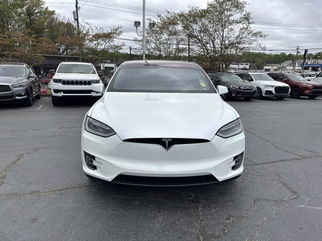 2019 White Tesla Model X 75D AWD SUV